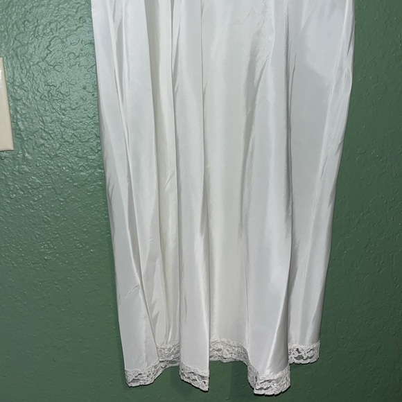 Vintage lace slip dress - Picture 7 of 11